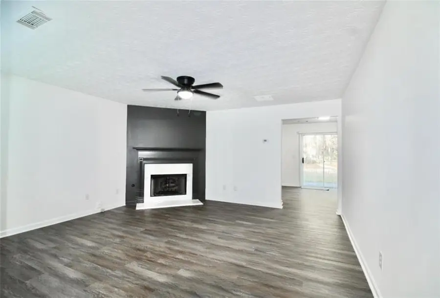 9515 Lakeview Road, Union City, GA 30291 - #3