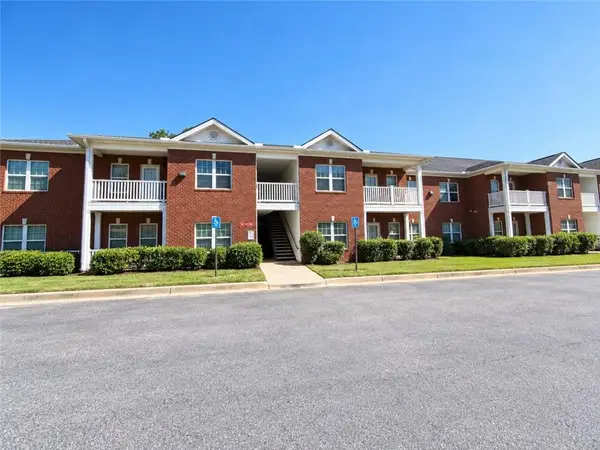 7712 Autry Circle, Douglasville, GA 30134