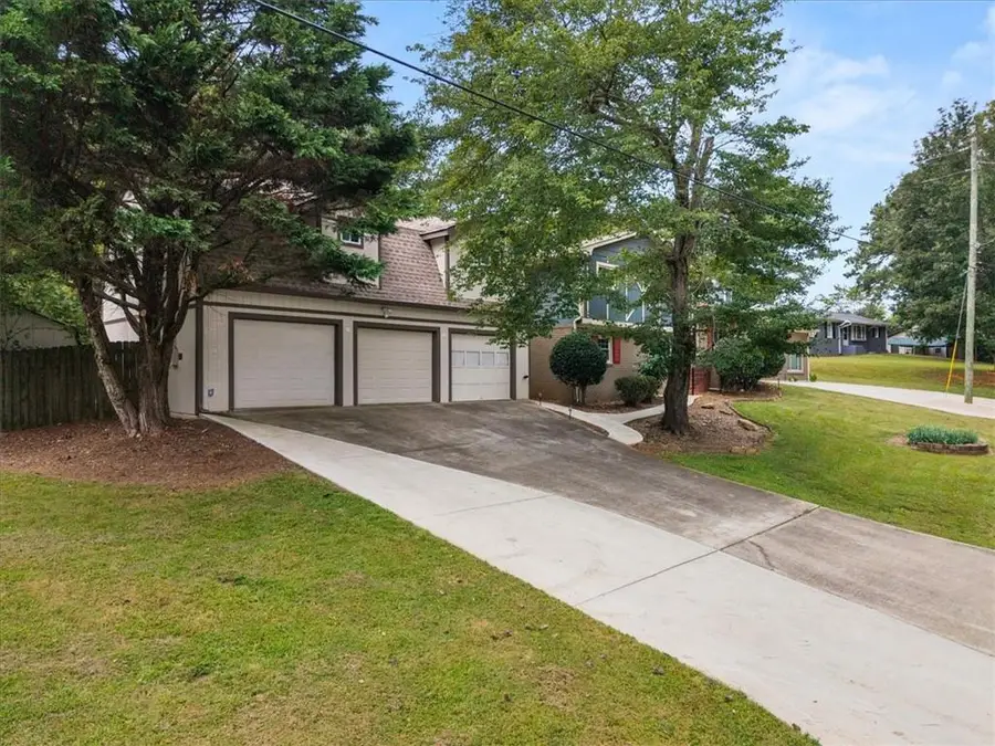 6054 Dogwood Circle, Buford, GA 30518 - #3