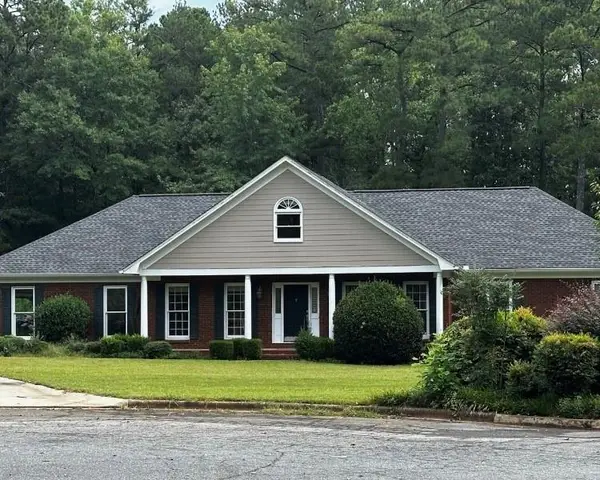 560 Saddle Crest Drive, Roswell, GA 30075