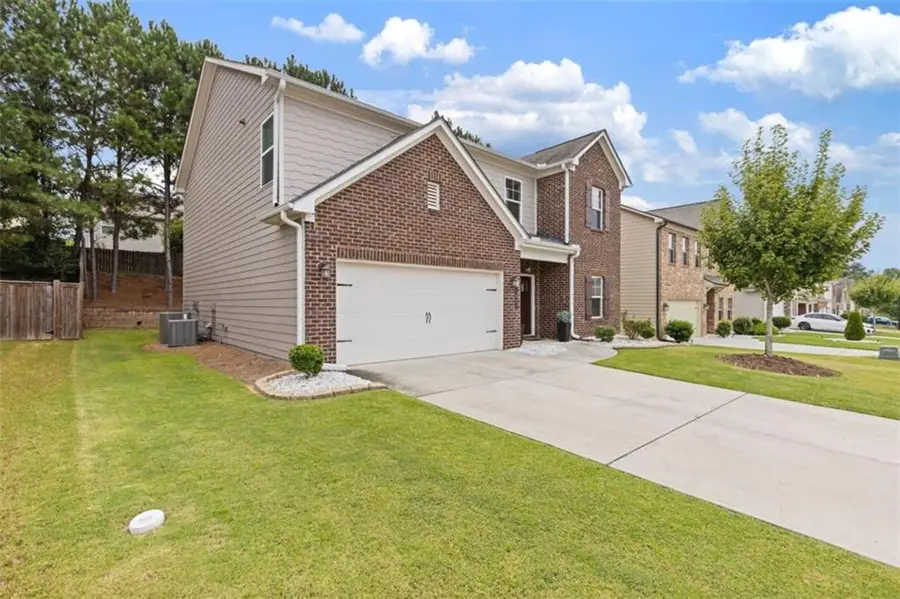 1807 Weatherbrook Circle, Lawrenceville, GA 30043 - #3
