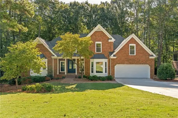 6400 Bannerhorn Run, Alpharetta, GA 30005