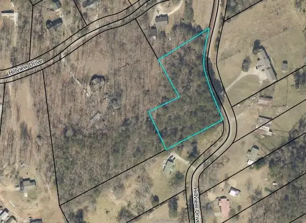 5490 Hillview Drive, Oxford, GA 30054