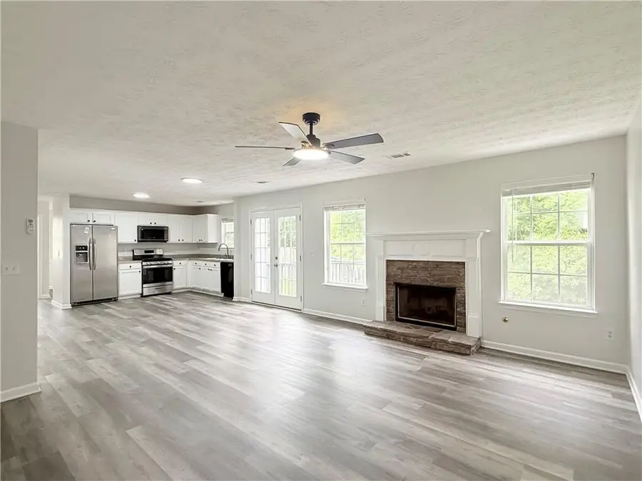 928 Shannon Road Sw, Loganville, GA 30052 - #2