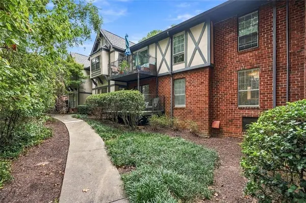 6851 Roswell Road #Q-15, Sandy Springs, GA 30328