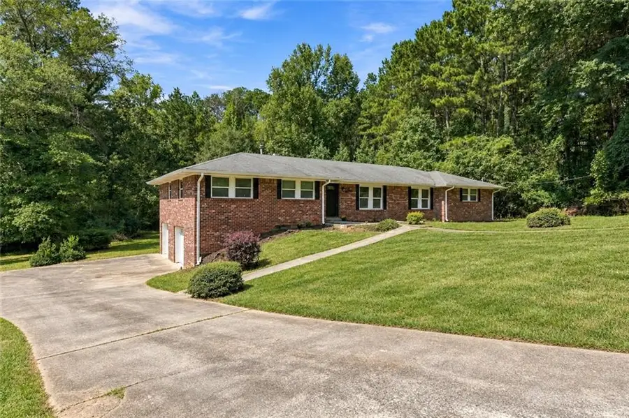 4195 Valley Lake Terrace Sw, Atlanta, GA 30349 - #2