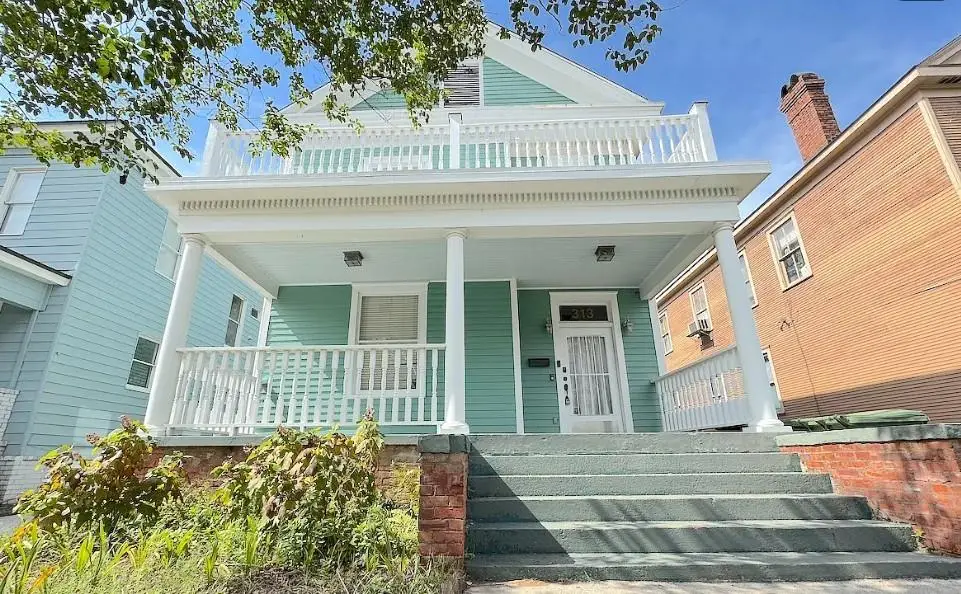 313 W 33rd Street, Savannah, GA 31401 - #1