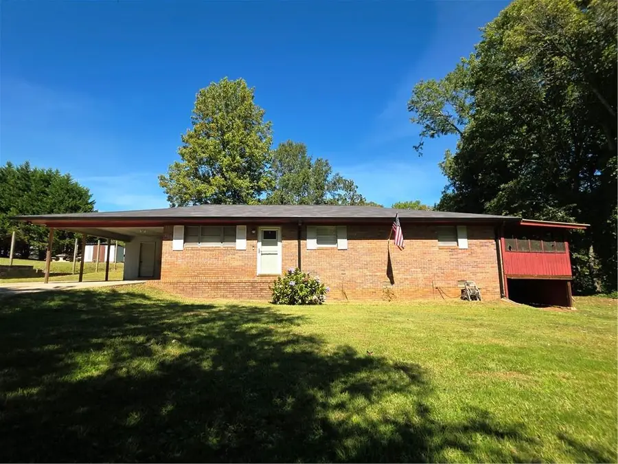 223 Lakeview Drive, Cornelia, GA 30531 - #2