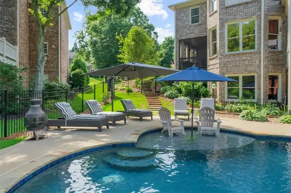 7630 Stratton Pte, Suwanee, GA 30024