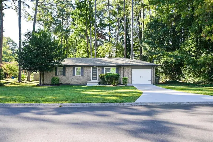 586 E Glochester Place Nw, Norcross, GA 30071 - #2