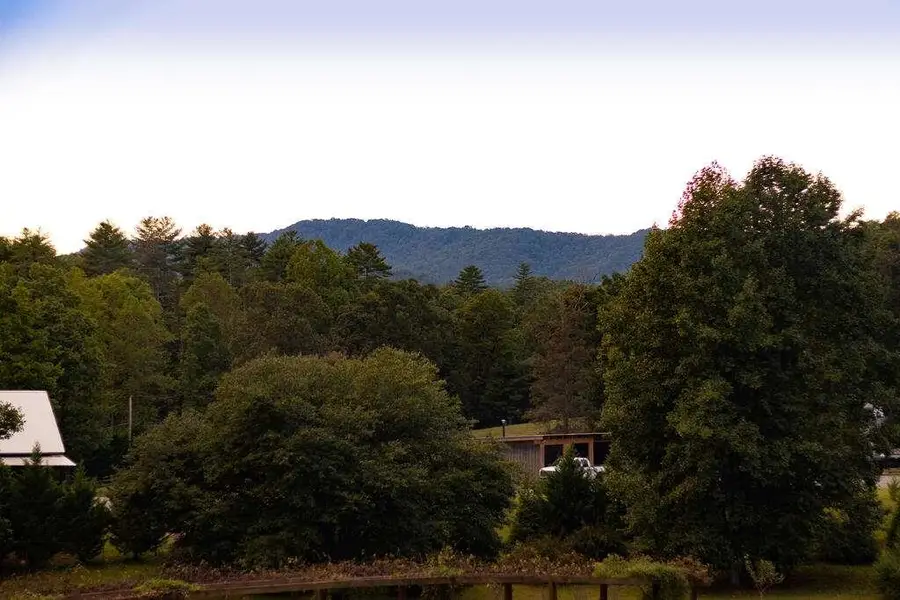 210 W Pierceville Road W, McCaysville, GA 30555 - #2