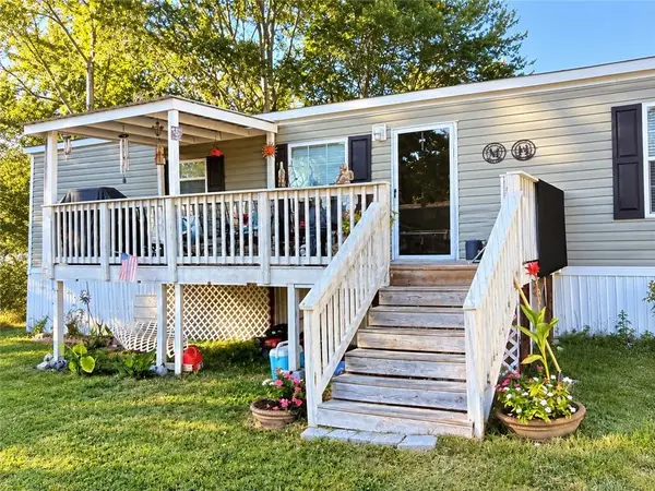 5973 Lights Ferry Road, Flowery Branch, GA 30542