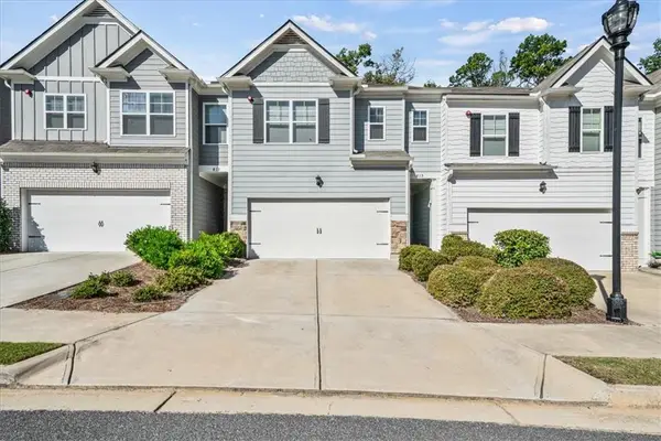 815 Upper Dove Court, Woodstock, GA 30188