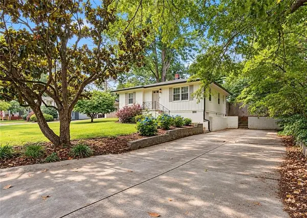 1005 Ridgecrest Drive Se, Smyrna, GA 30080