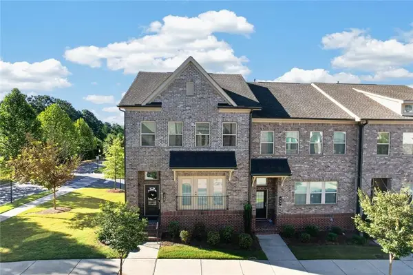 282 Commons Avenue, Woodstock, GA 30188