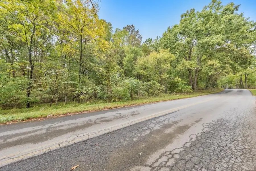 146 Woodall Road Se, White, GA 30184 - #3