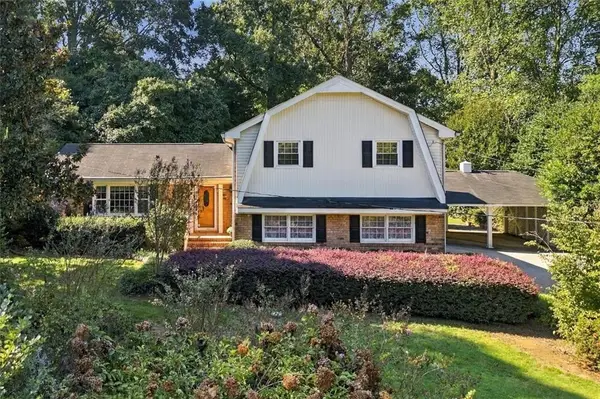 2051 Hemlock Trail, Snellville, GA 30078