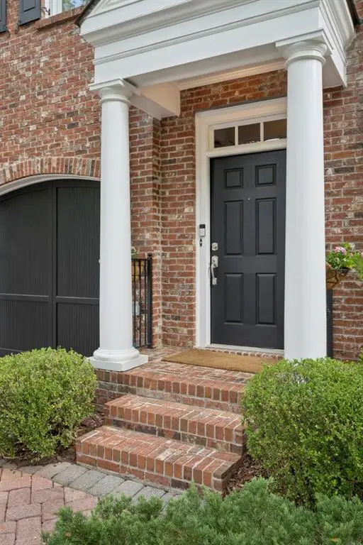 3313 Buckhead Forest Mews Ne, Atlanta, GA 30305 - #2