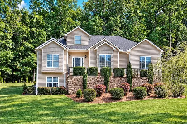 24 Lenox Drive Ne, Cartersville, GA 30121