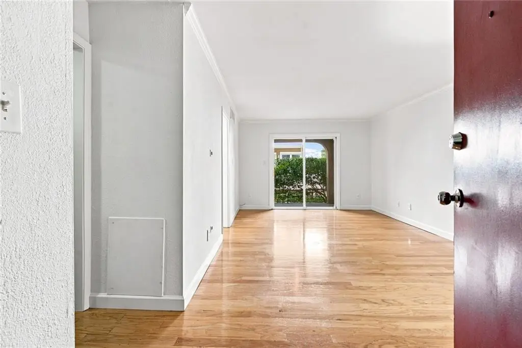 395 Pharr Road Ne #208, Atlanta, GA 30305 - #1