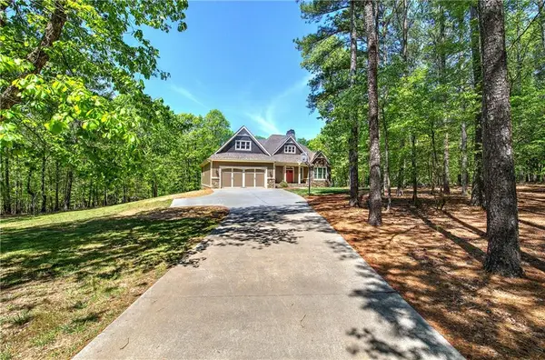 25 Mountain Creek Trail Ne, Fairmount, GA 30139