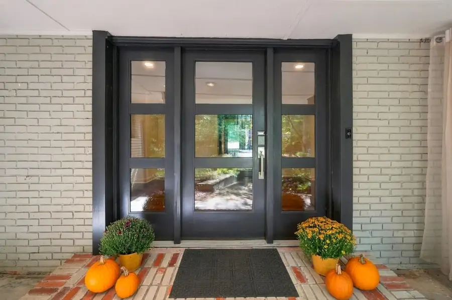 1714 N Holly Lane Ne, Atlanta, GA 30329 - #3