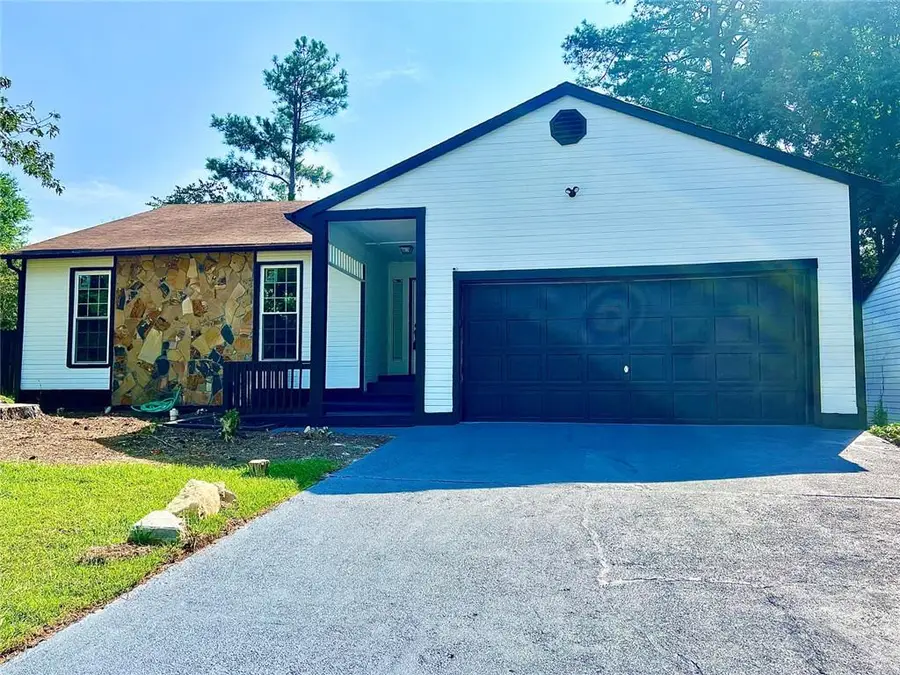 2034 Corners Cir, Lithonia, GA 30058 - #2