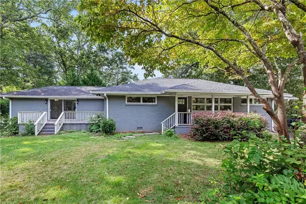 5720 Crabapple Drive, Mableton, GA 30126