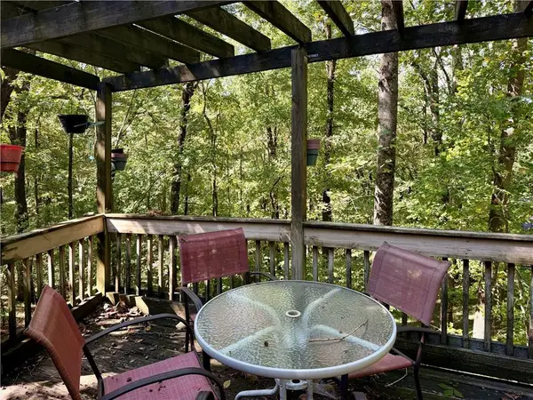 529 Little Pine Mountain Road, Jasper, GA 30143