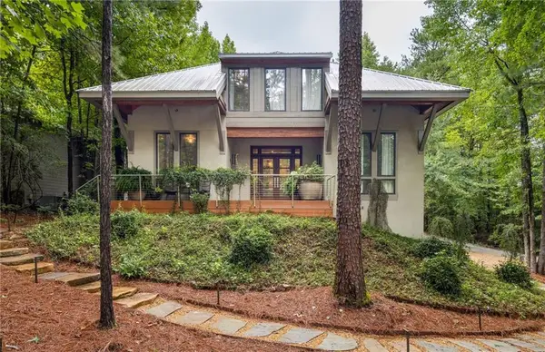 9016 Selborne Lane, Chattahoochee Hills, GA 30268