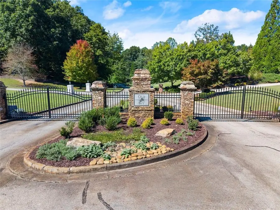 4070 Summerhill Drive, Gainesville, GA 30506 - #2