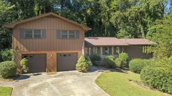 313 Nancy Court Sw, Lilburn, GA 30047