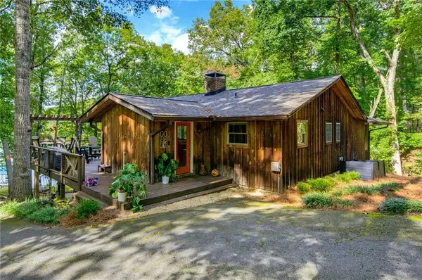 3599 Lakeview Drive, Gainesville, GA 30501