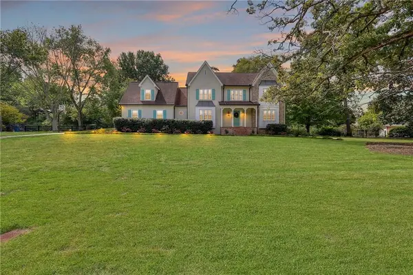 1321 Lakeshore Drive, Snellville, GA 30078