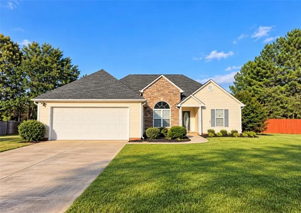 713 Manor Ridge Drive, Loganville, GA 30052 - #1