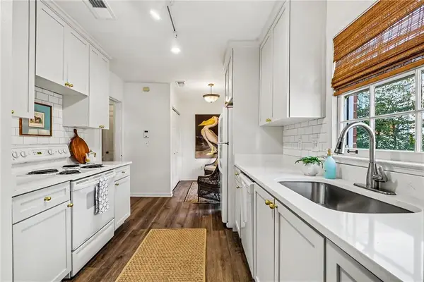 3669 Peachtree Road Ne #2C, Atlanta, GA 30319