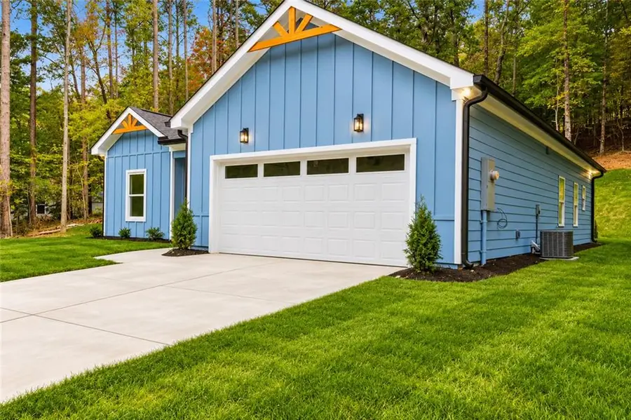 3925 Pine Tree Lane, Gainesville, GA 30501 - #3