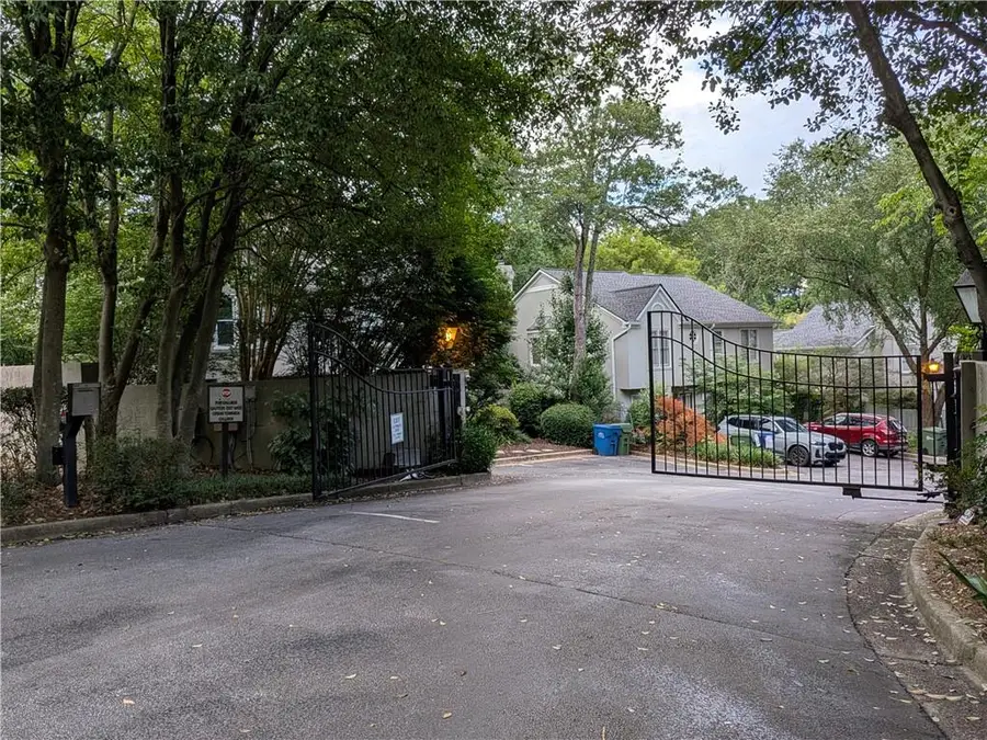 502 Defoors Lndg Nw, Atlanta, GA 30318 - #2