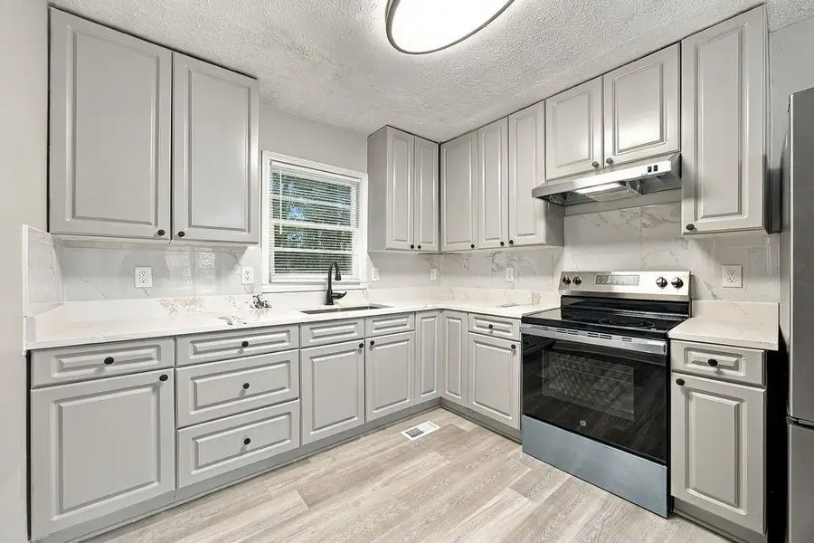646 Bolton Road Nw, Atlanta, GA 30331 - #2