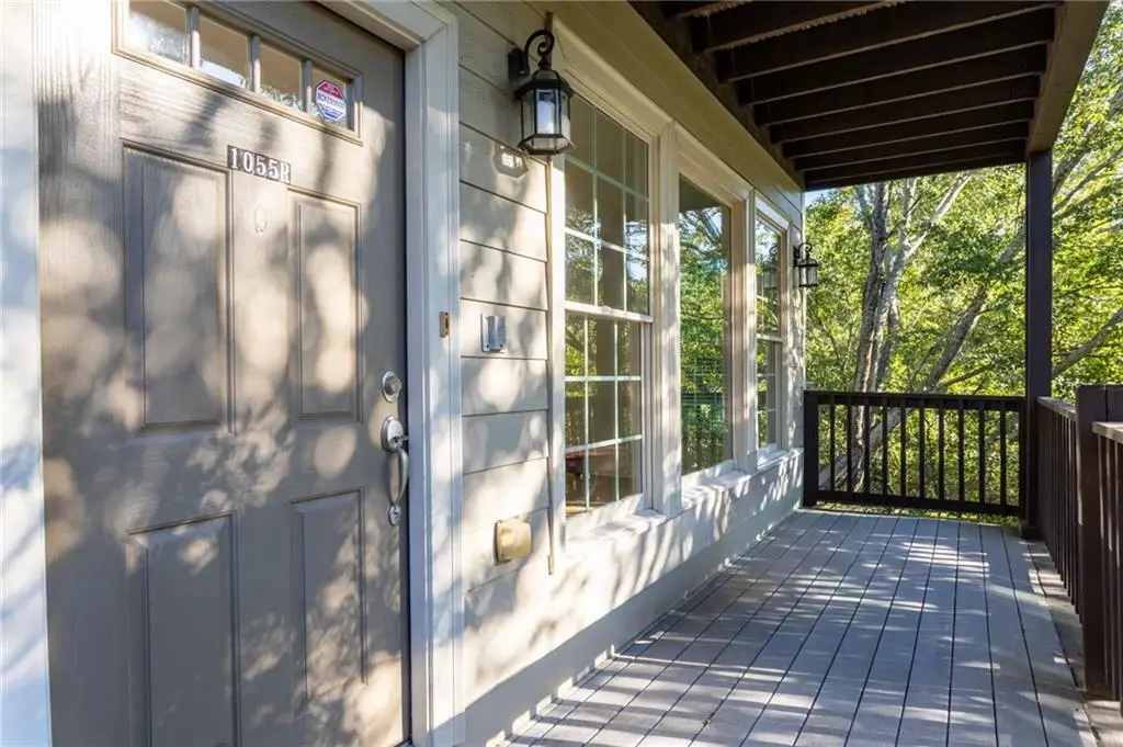 1055 Davis Circle Nw #R, Atlanta, GA 30318 - #1