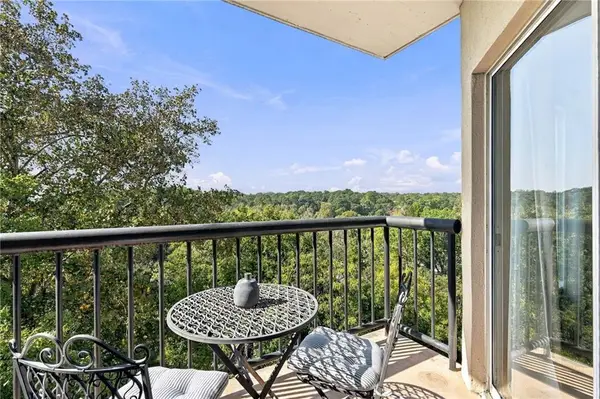 1 Biscayne Drive Nw #609, Atlanta, GA 30309