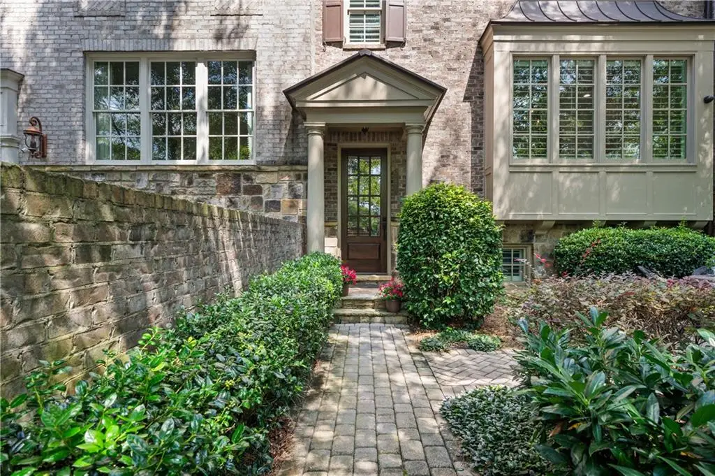 3675 Brookhaven Manor Crossing, Atlanta, GA 30319 - #1