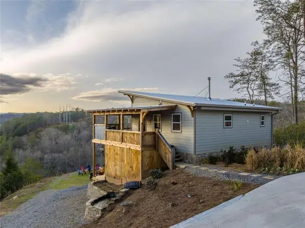 21 Riverview Circle, Blue Ridge, GA 30513