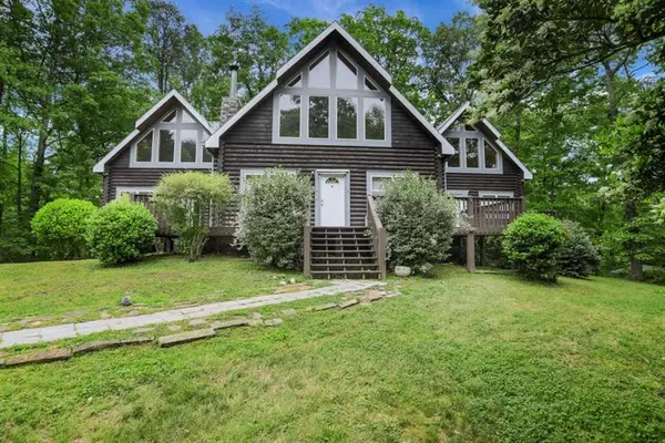 101 Yellow Bluff Road, Dahlonega, GA 30533