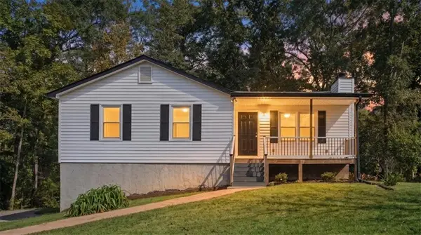 640 Valerie Cir, Hiram, GA 30141
