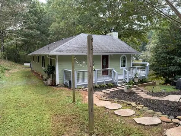 862 Price Road, Dawsonville, GA 30534