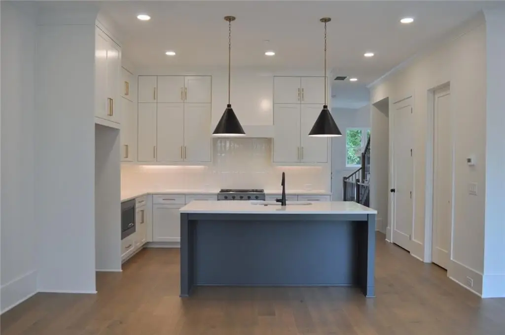 245 White Street Nw, Marietta, GA 30060 - #1