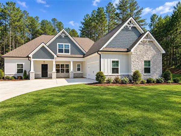 9455 Glacial Lane, Fairburn, GA 30213