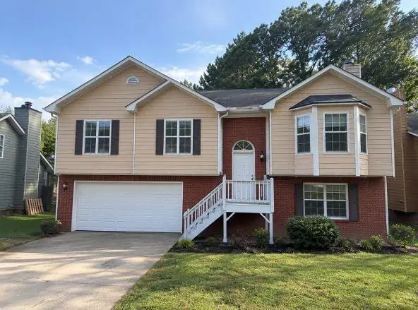 978 Oakwood Chase Circle, Stone Mountain, GA 30083