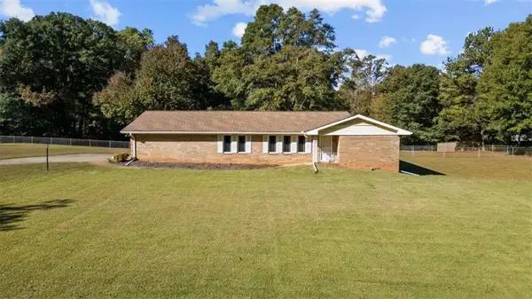 4096 Hickory Nut Drive, Douglasville, GA 30135